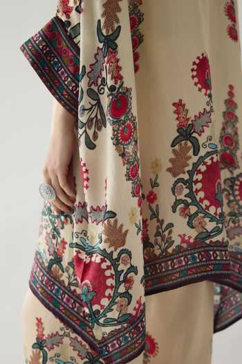 Rajdeep Ranawat Maroon Silk Embroidery, Beads Bandeau Neck Chanel Collar Floral Print Tunic at Aza Fashions Rajdeep Ranawat_Maroon Silk Embroidery, Beads Bandeau Neck Chanel Collar Floral Print Tunic _at_Aza_Fashions