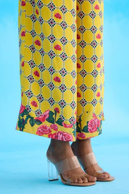 Buy Nikasha Yellow Cotton Sequins Diamond Pattern Wide Leg Pant Online at Aza Fashions Buy_Nikasha_Yellow Cotton Sequins Diamond Pattern Wide Leg Pant _Online_at_Aza_Fashions