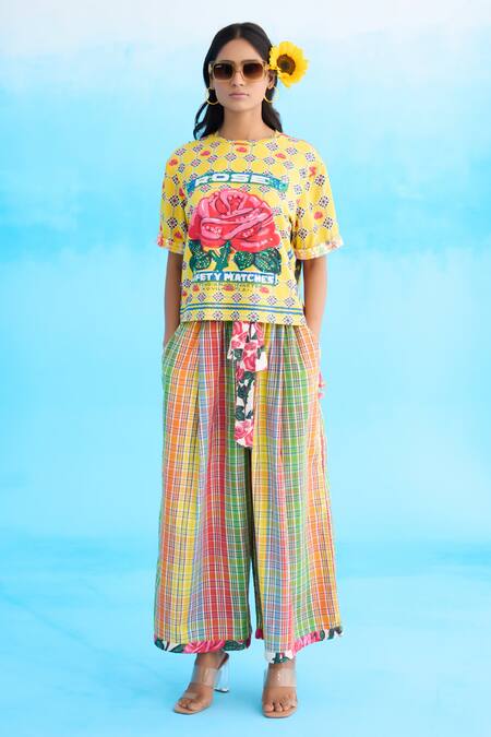 Nikasha_Yellow Cotton Sequins, Beads Crew Neck Rose Pattern T-shirt _Online_at_Aza_Fashions