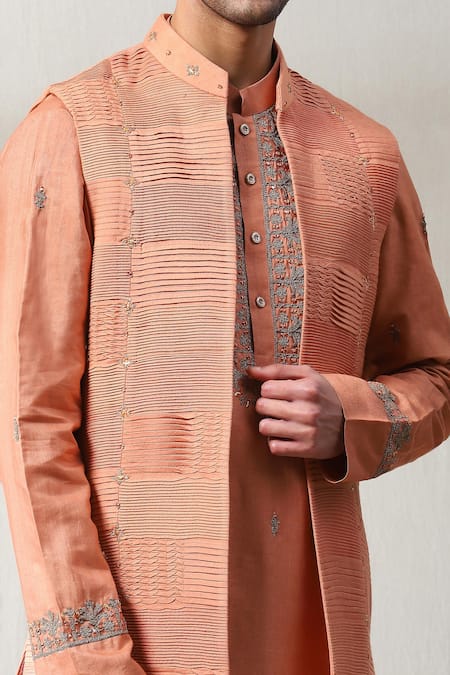 Soniya G Peach Silk Mirrors, Embroidery Bundi And Kurta Set Online at Aza Fashions Soniya G_Peach Silk Mirrors, Embroidery Bundi And Kurta Set _Online_at_Aza_Fashions