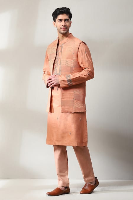 Shop Soniya G Peach Silk Mirrors, Embroidery Bundi And Kurta Set Online at Aza Fashions Shop_Soniya G_Peach Silk Mirrors, Embroidery Bundi And Kurta Set _Online_at_Aza_Fashions
