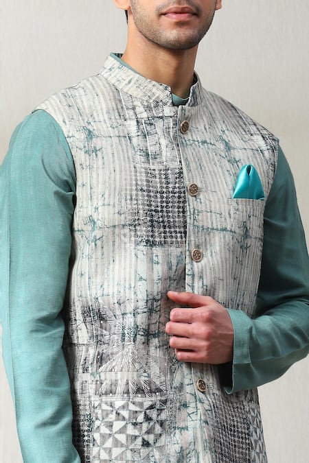 Soniya G_Blue Handloom Cotton Embroidery Geometric Print Bundi And Cowl Kurta Set _Online_at_Aza_Fashions