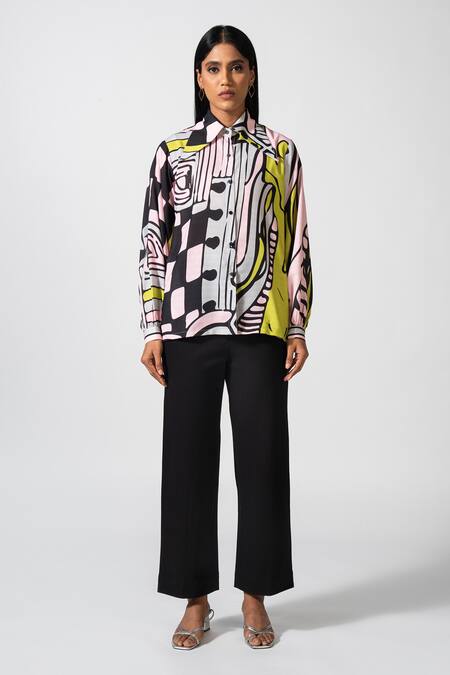Pocketful Of Cherrie_Pink Poplin Collared Dolce Sogno Printed Shirt _Online_at_Aza_Fashions