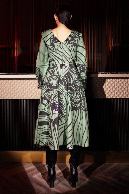 Shop Pocketful Of Cherrie Green Cotton Collared Retro Flame Print Midi Dress at Aza Fashions Shop_Pocketful Of Cherrie_Green Cotton Collared Retro Flame Print Midi Dress_at_Aza_Fashions