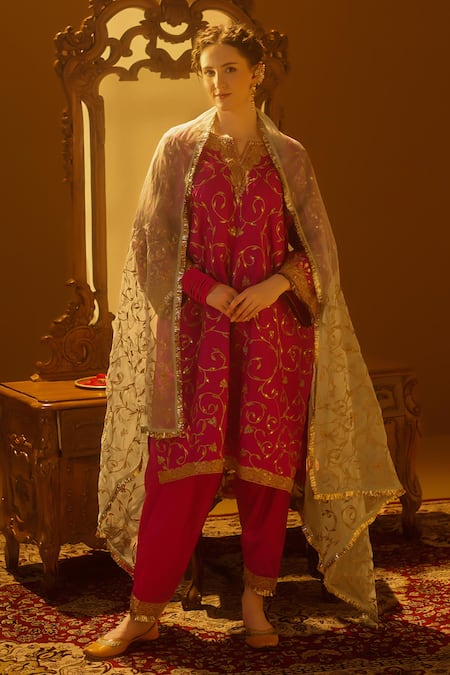 TULPALAV Pink Kurta And Salwar Silk Embroidered Kashmiri Tilla Sequin Hand Pheran Set