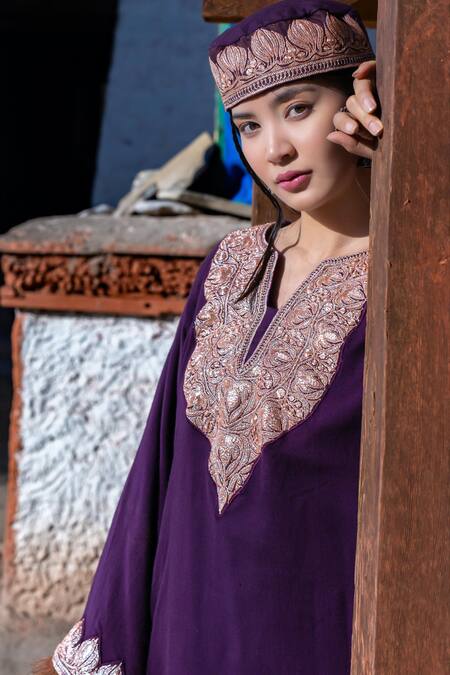 Buy_Tulpalav_Wine Pashmina, Wool Embroidery Round Neck Pheran Kurta Salwar Set_Online_at_Aza_Fashions