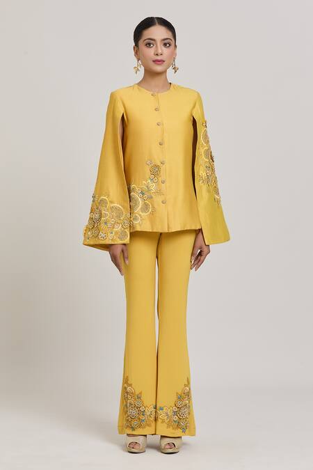 Shreeka_Yellow Chanderi, Silk Embroidery 3d Embellished Floral Bunch Cape Jacket Set _Online_at_Aza_Fashions