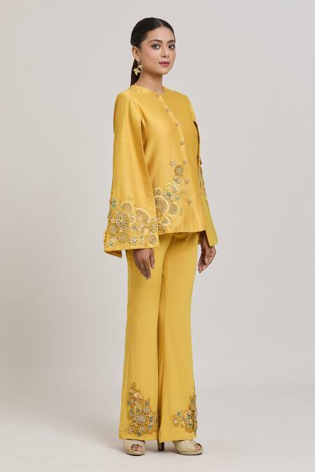 Shreeka_Yellow Chanderi, Silk Embroidery 3d Embellished Floral Bunch Cape Jacket Set _at_Aza_Fashions