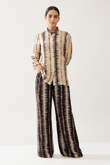 Koai Cream Cotton, Silk Collared Prism Maze Print Chinese Shirt Online at Aza Fashions Koai_Cream Cotton, Silk Collared Prism Maze Print Chinese Shirt _Online_at_Aza_Fashions