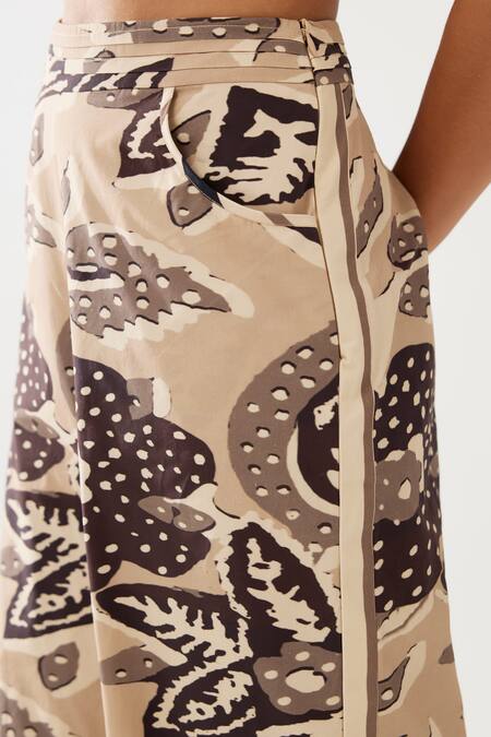 Buy_Koai_Cream Cotton, Poplin Florin Print Flared Pant _Online_at_Aza_Fashions