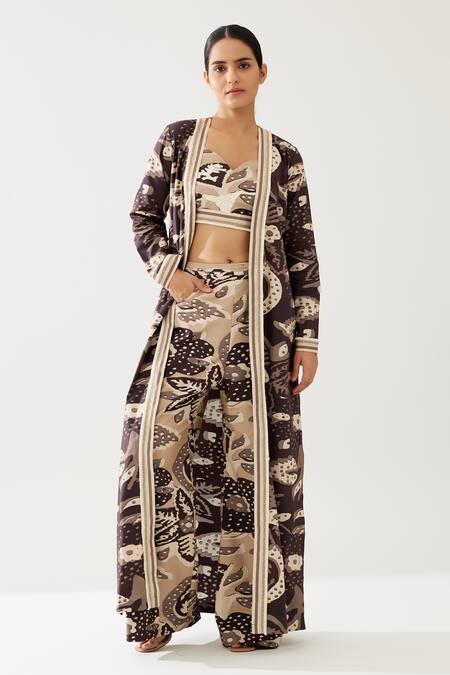 Buy Koai Cream Florence Print Lace Embellished Long Cape Online at Aza Fashions Buy_Koai_Cream Florence Print Lace Embellished Long Cape _Online_at_Aza_Fashions