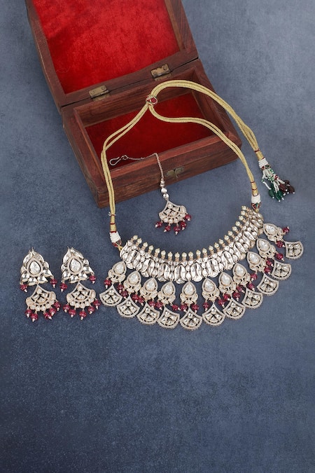 Auraa Trends_Pink Stones, Beads Embellished Choker Set _Online_at_Aza_Fashions