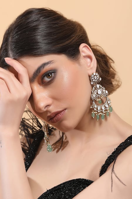 Buy_Auraa Trends_Green Crystals, Stones Kundan Embellished Chandbalis 