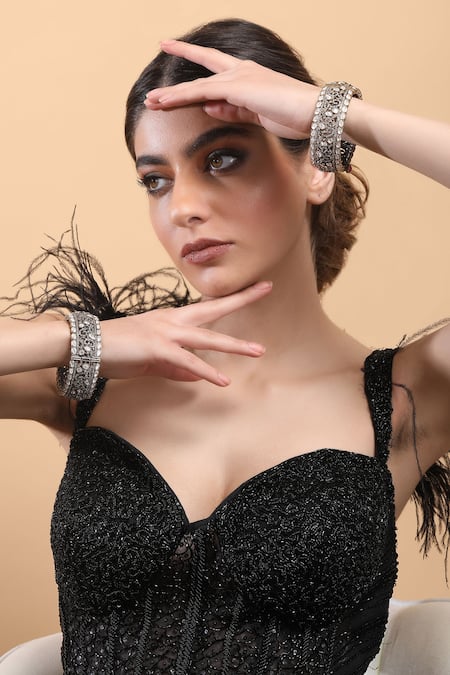 Auraa Trends Kundan Studded Bangle - Single Pc 