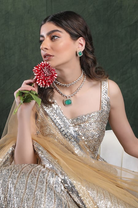 Auraa Trends Kundan Studded Layered Pendant Necklace Set 