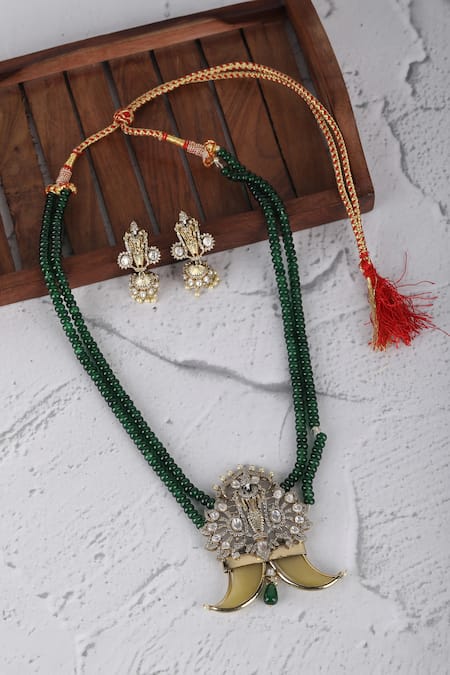 Auraa Trends Lord Tirupati Carved Pendant Necklace Set 