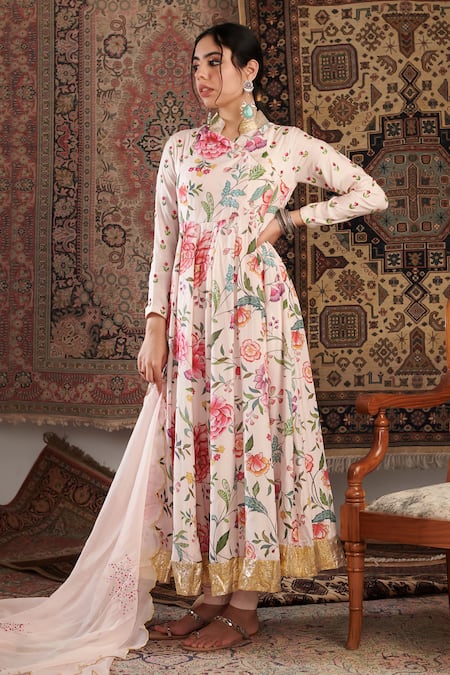 Negra Elegante_Ivory Organza, Lycra, Satin, Floral Pattern Anarkali Churidar Set _Online_at_Aza_Fashions