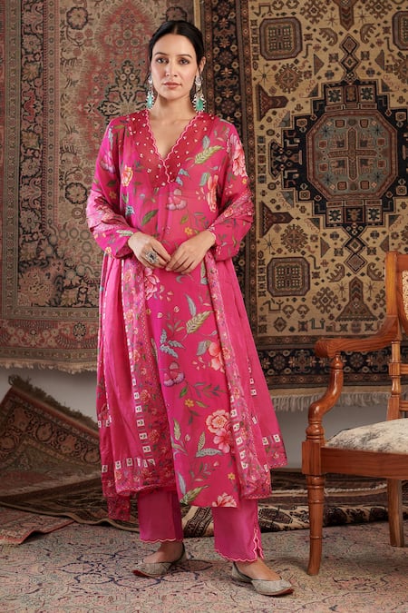 Negra Elegante_Pink Silk, , Satin Floral Pattern Straight Kurta Palazzo Set _Online_at_Aza_Fashions