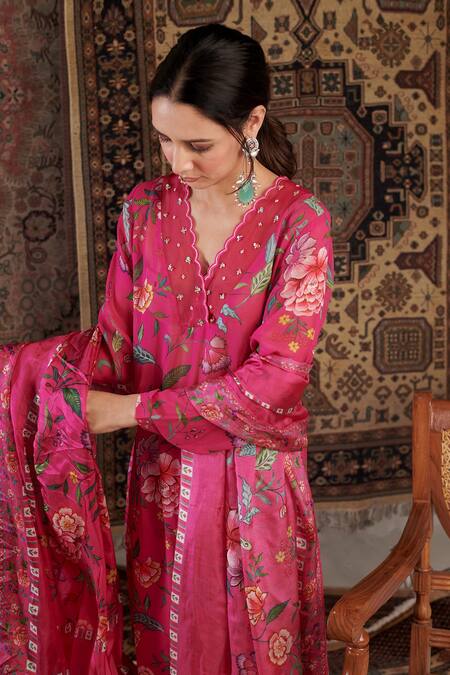 Negra Elegante_Pink Silk, , Satin Floral Pattern Straight Kurta Palazzo Set _at_Aza_Fashions