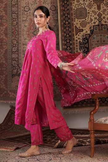 Buy_Negra Elegante_Pink Silk, , Satin Beads, Gul Floral Pattern Kurta Palazzo Set _Online_at_Aza_Fashions