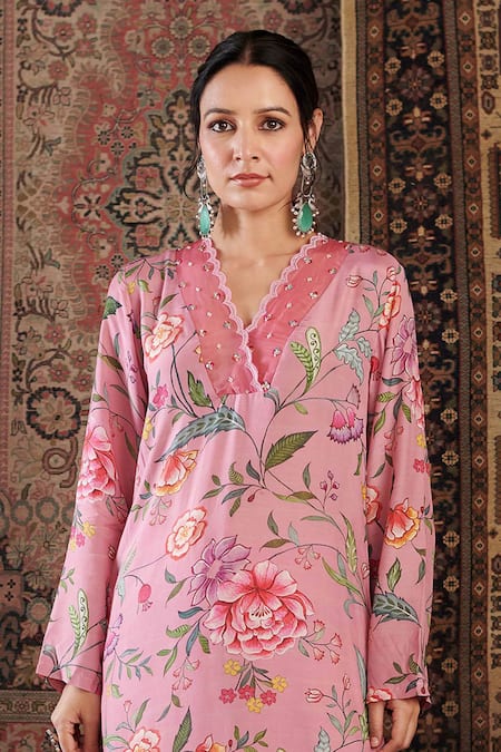 Shop_Negra Elegante_Pink Silk, Cotton Pearls, Sequins, Gul Floral Pattern Straight Kurta Set _Online_at_Aza_Fashions