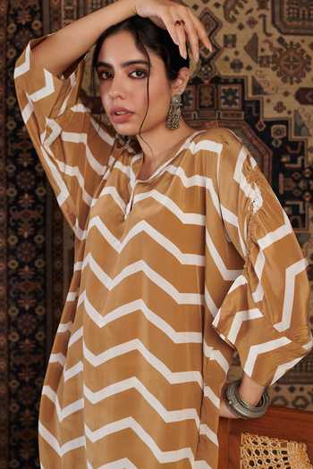 Shop_Negra Elegante_Yellow Crepe V-neck Chevron Pattern Tunic With Pant Co-ord Set _Online_at_Aza_Fashions