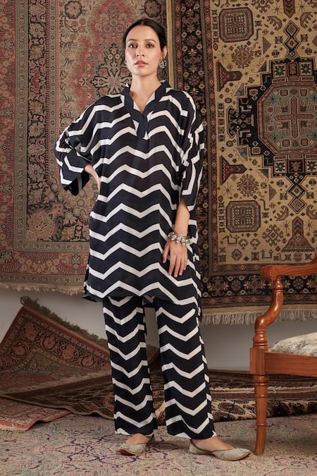 Negra Elegante Chevron Print Tunic & Pant Co-Ord Set 