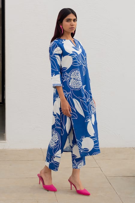 Shop Silai Studio Blue Cotton Split V-neck Floral Print Kurta And Pant Set Online at Aza Fashions Shop_Silai Studio_Blue Cotton Split V-neck Floral Print Kurta And Pant Set _Online_at_Aza_Fashions