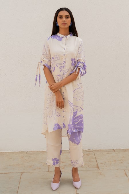 Silai Studio_Off White Silk Voile Printed Floral Collar Kurta _Online_at_Aza_Fashions