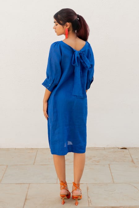 Shop Silai Studio Blue Linen Boat Neck Dress at Aza Fashions Shop_Silai Studio_Blue Linen Boat Neck Dress _at_Aza_Fashions