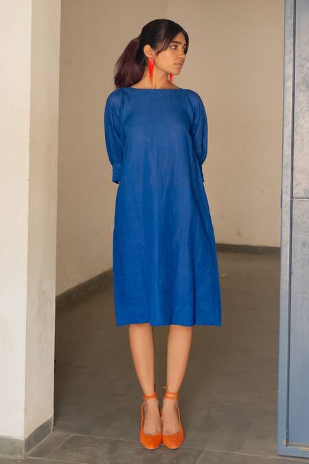 Silai Studio Blue Linen Boat Neck Dress Online at Aza Fashions Silai Studio_Blue Linen Boat Neck Dress _Online_at_Aza_Fashions