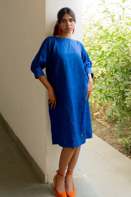 Buy Silai Studio Blue Linen Boat Neck Dress Online at Aza Fashions Buy_Silai Studio_Blue Linen Boat Neck Dress _Online_at_Aza_Fashions
