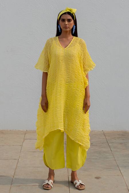 Silai Studio_Yellow Chanderi V-neck Textured Kaftan _Online_at_Aza_Fashions