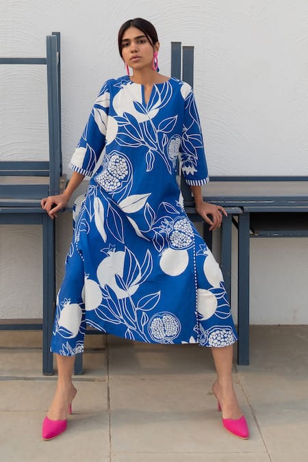 Silai Studio_Blue Cotton Printed Fruit Notched Anar Kurta _at_Aza_Fashions