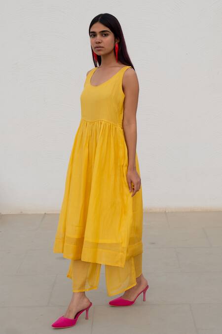 Buy Silai Studio Yellow Chanderi Round Neck Plain Anarkali With Pant Online at Aza Fashions Buy_Silai Studio_Yellow Chanderi Round Neck Plain Anarkali With Pant_Online_at_Aza_Fashions