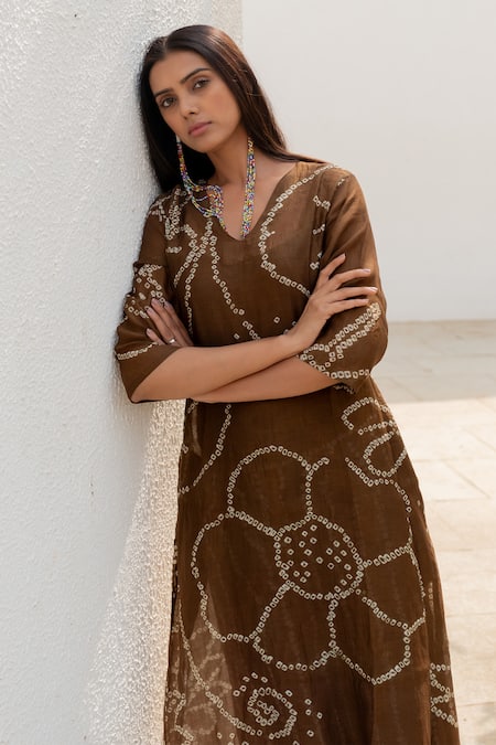 Shop Silai Studio Brown Chanderi Embroidery V-neck Bandhani Kurta With Palazzo Online at Aza Fashions Shop_Silai Studio_Brown Chanderi Embroidery V-neck Bandhani Kurta With Palazzo _Online_at_Aza_Fashions