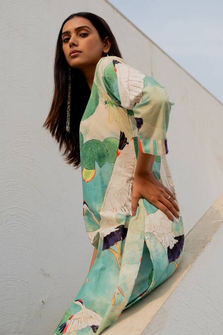 Shop_Silai Studio_Green Cotton Printed Crane V-neck Kurta _Online_at_Aza_Fashions