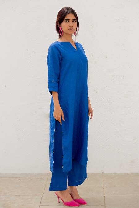 Shop_Silai Studio_Blue Linen Threadwork Notched Straight Kurta  _Online_at_Aza_Fashions