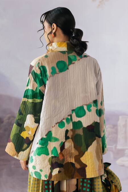 Buy Yavi Green Cotton Collared Ada Reversible Quilted Jacket Online at Aza Fashions Buy_Yavi_Green Cotton Collared Ada Reversible Quilted Jacket _Online_at_Aza_Fashions