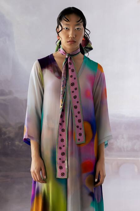 Yavi Multi Color Crepe V-neck Aria Box Pleat Printed Midi Dress Online at Aza Fashions Yavi_Multi Color Crepe V-neck Aria Box Pleat Printed Midi Dress _Online_at_Aza_Fashions