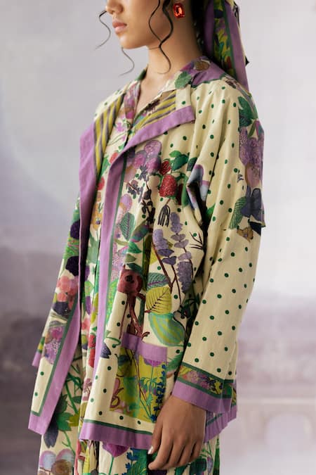 Buy_Yavi_White Handloom Cotton Embroidery Collared Lara Jacket _Online_at_Aza_Fashions