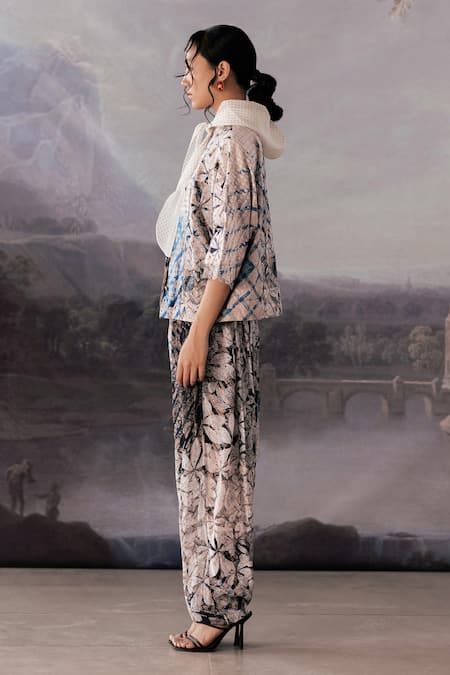 Yavi Ivory Cotton Collared Maya Printed Top at Aza Fashions Yavi_Ivory Cotton Collared Maya Printed Top _at_Aza_Fashions