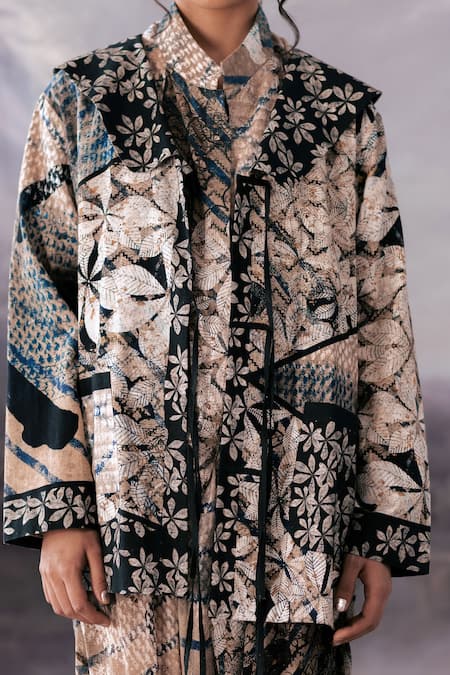 Buy Yavi Ivory Handloom Cotton Collared Sailor Floral Print Jacket Online at Aza Fashions Buy_Yavi_Ivory Handloom Cotton Collared Sailor Floral Print Jacket _Online_at_Aza_Fashions