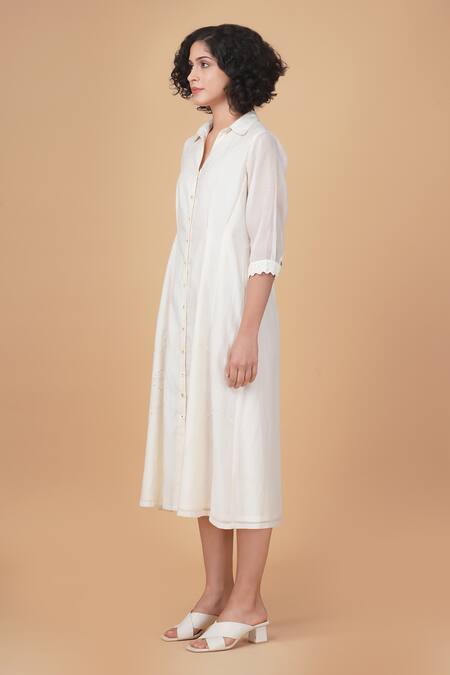 Arcvsh By Pallavi Singh Ivory Chanderi Cotton Embroidery Shawl Neck Azisai Dress Online at Aza Fashions Arcvsh By Pallavi Singh_Ivory Chanderi Cotton Embroidery Shawl Neck Azisai Dress _Online_at_Aza_Fashions