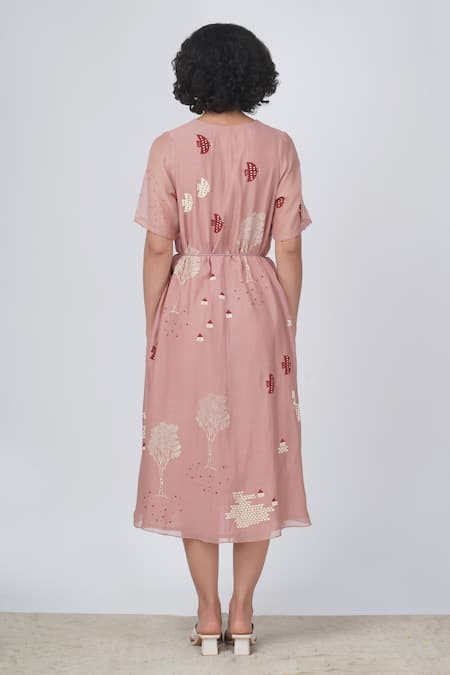 Shop Arcvsh By Pallavi Singh Beige Cotton, Chanderi Embroidery V-neck Hakoni Block Print Dress at Aza Fashions Shop_Arcvsh By Pallavi Singh_Beige Cotton, Chanderi Embroidery V-neck Hakoni Block Print Dress _at_Aza_Fashions