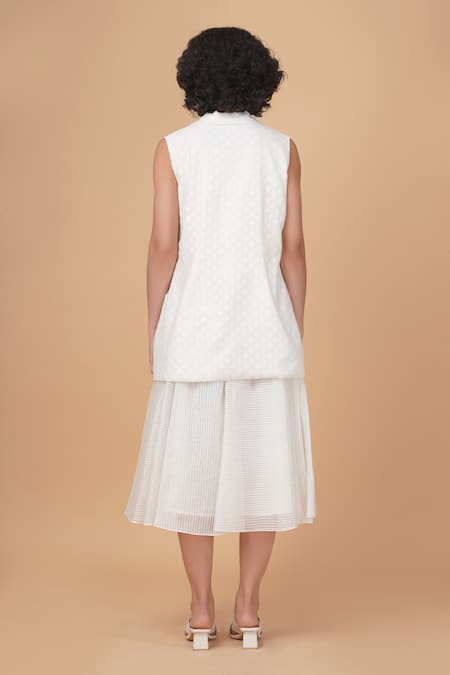 Shop Arcvsh By Pallavi Singh Ivory Organza Embroidery V-neck Striped Dress With Bara Jacket at Aza Fashions Shop_Arcvsh By Pallavi Singh_Ivory Organza Embroidery V-neck Striped Dress With Bara Jacket _at_Aza_Fashions