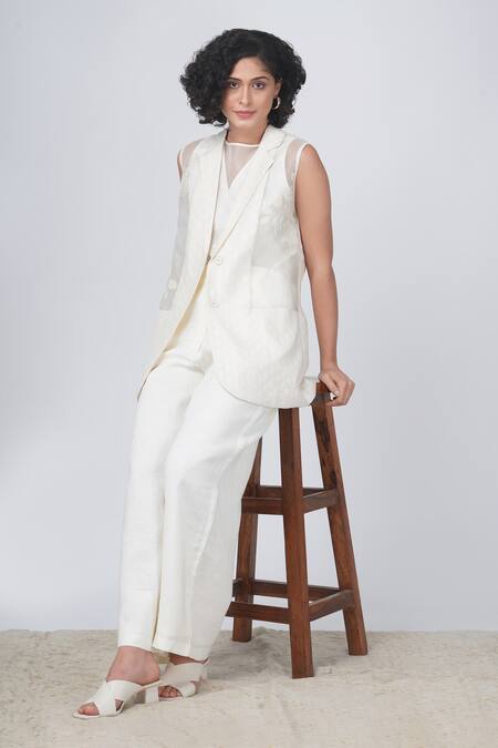 Buy Arcvsh By Pallavi Singh Ivory Chanderi, Linen Embroidery V-neck Bara Jacket And Pant Set Buy_Arcvsh By Pallavi Singh_Ivory Chanderi, Linen Embroidery V-neck Bara Jacket And Pant Set