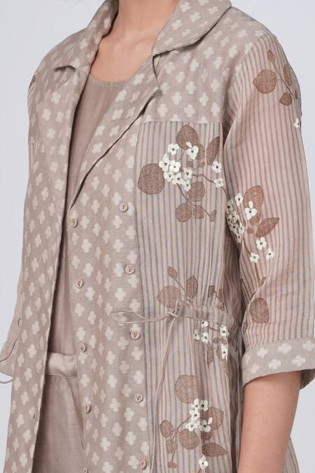 Buy Arcvsh By Pallavi Singh Beige Organza, Silk, Chanderi Embroidery Sakura Print Jacket And Straight Pant Set Buy_Arcvsh By Pallavi Singh_Beige Organza, Silk, Chanderi Embroidery Sakura Print Jacket And Straight Pant Set