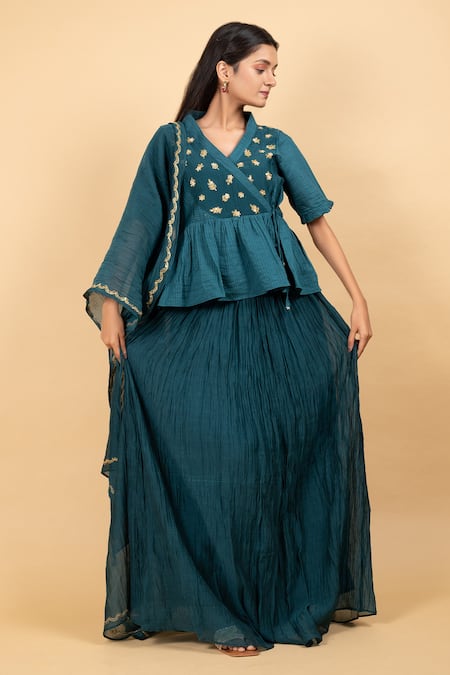 Buy_KKANYAAH_Green Silk, Handloom Cotton, Organza Embroidery Floral Hand Wrap Tunic Set 