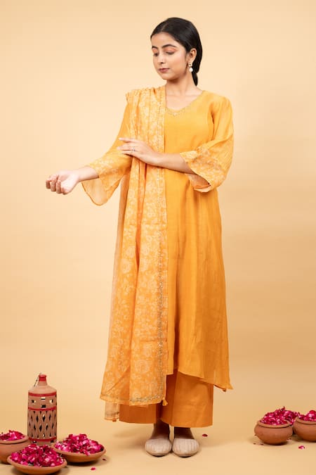 KKANYAAH Handwoven Silk Kurta Set 